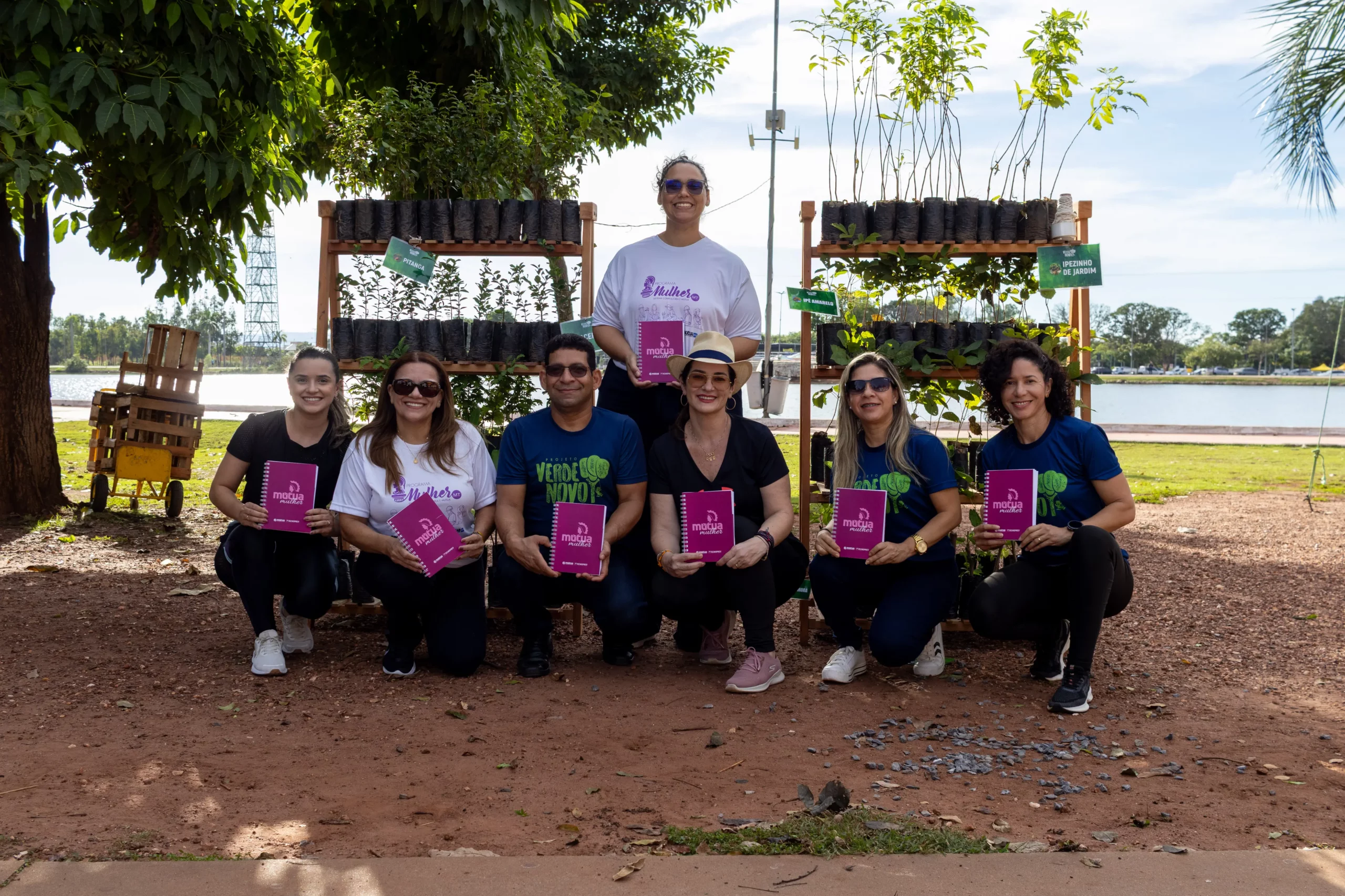 Verde Novo celebra Dia das Mães com distribuição de mudas no Parque Tia Nair