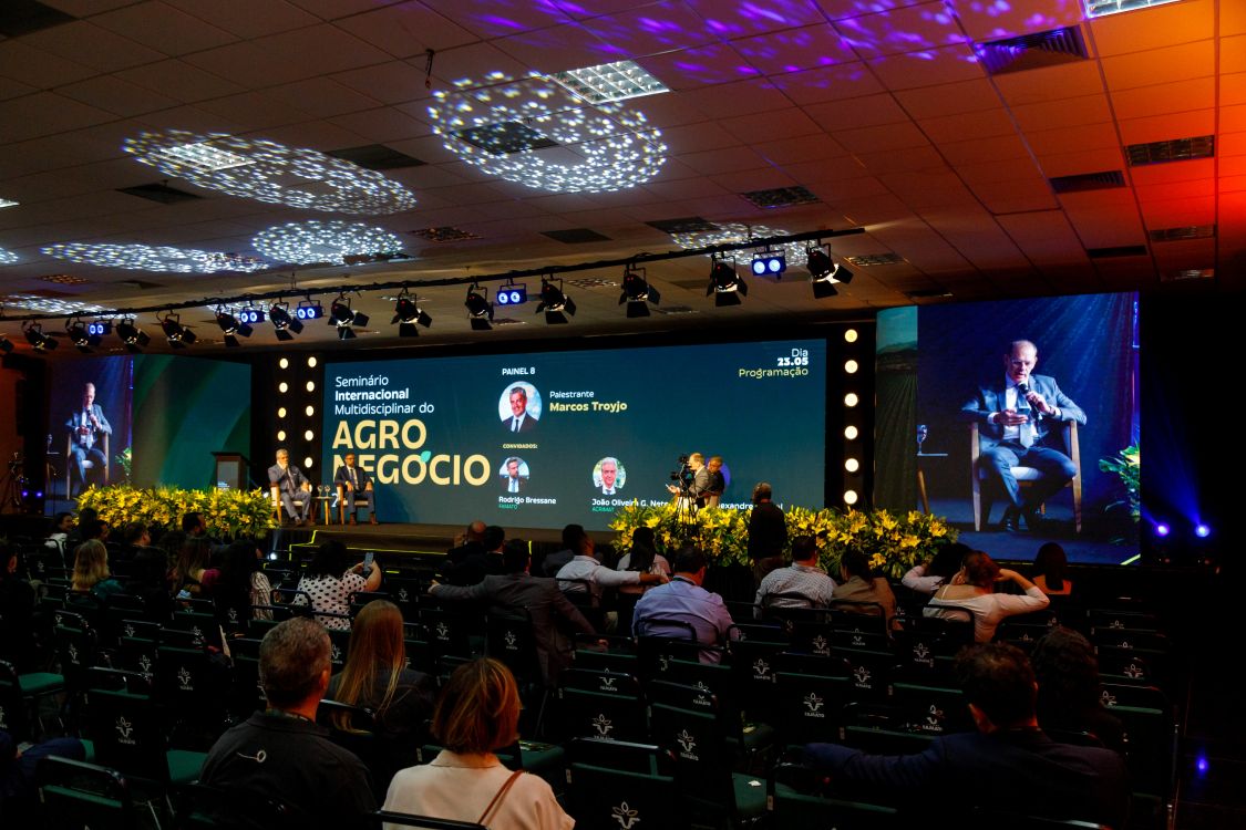 Seminário do Agronegócio encerra com debate sobre protagonismo do Brasil na nova ordem mundial