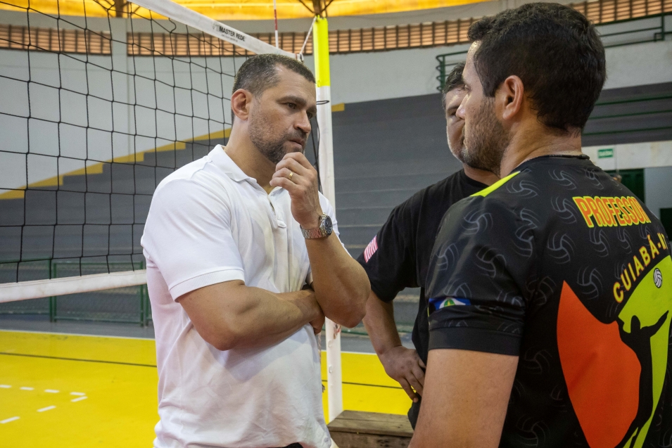 Prefeitura amplia revitalização de espaços esportivos e anuncia novo complexo no Jardim Imperial