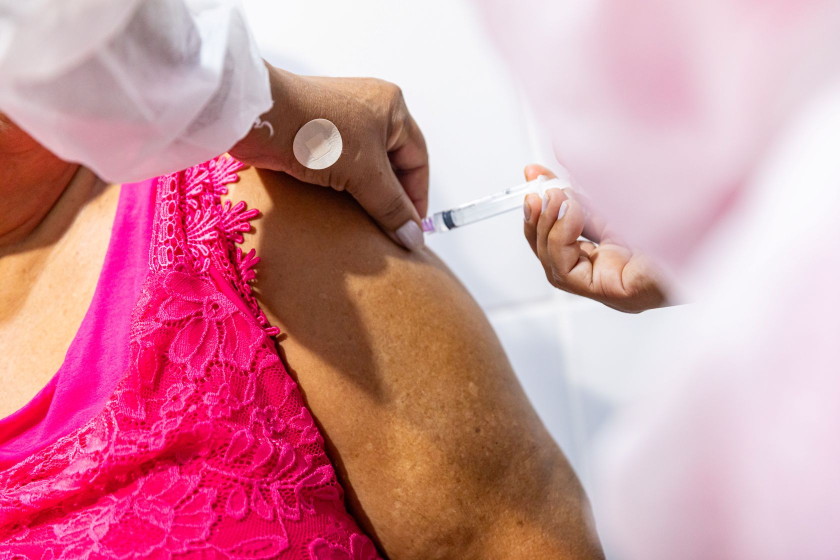 Mais de 12 mil doses são aplicadas no dia D da vacinação contra a Influenza