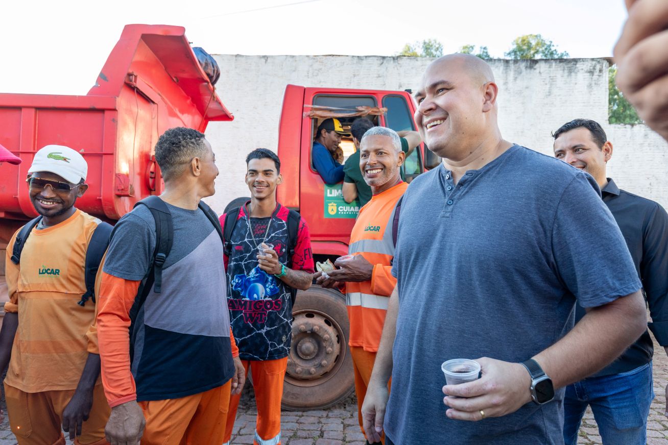 Prefeitura promove café da manhã para garis e reivindicações são ouvidas