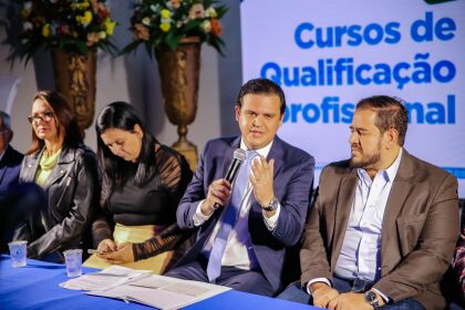 Vila Operária completa 70 anos e recebe moções da ALMT por contribuições ao desenvolvimento de Rondonópolis