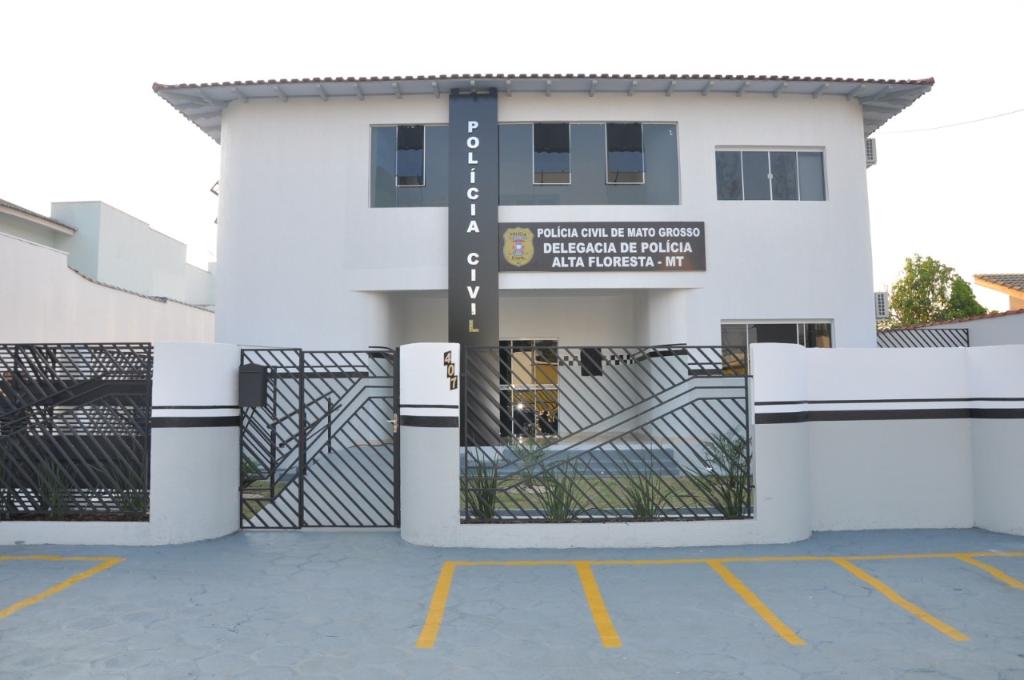 Polícia Civil prende casal que “emprestou” conta para receber pix durante roubo