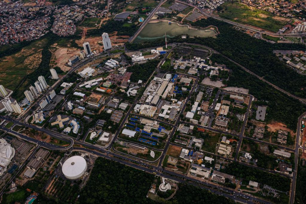 Dois cruzamentos na Avenida do CPA serão temporariamente fechados a partir do sábado (10)