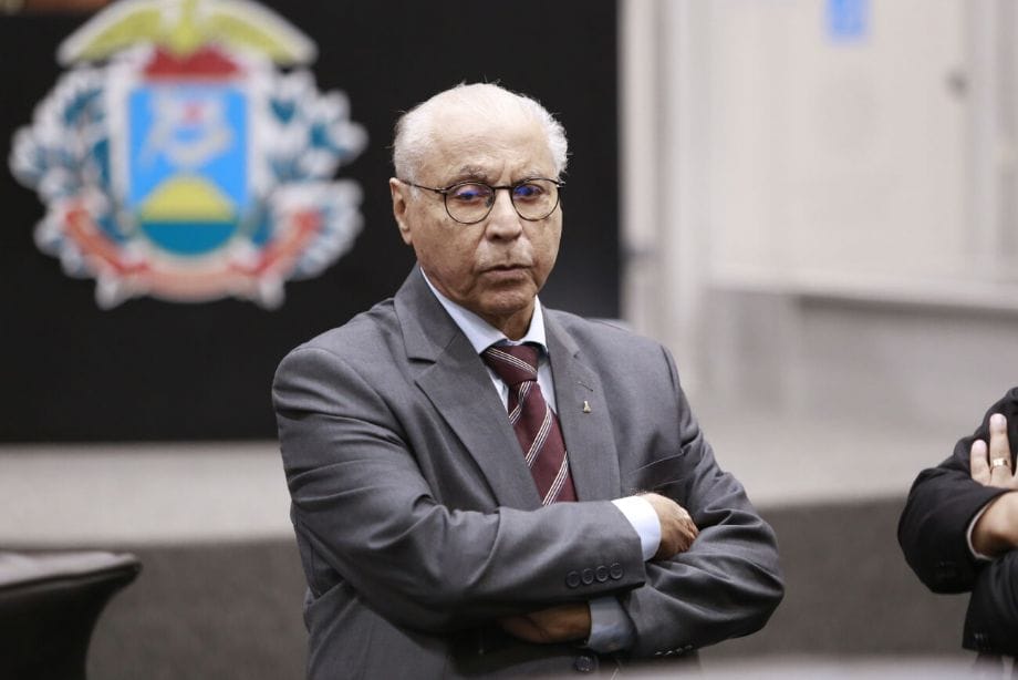 Deputado lembra “saúde financeira” do Estado e defende calendário para pagamento