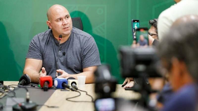 “Melhor me chamar de prefeito TikTok do que corrupto ou petista”, diz Abilio ao rebater deputado