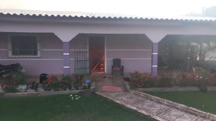 Suspeito de espancar homem e atear fogo em casa por ciúmes da ex-companheira é preso