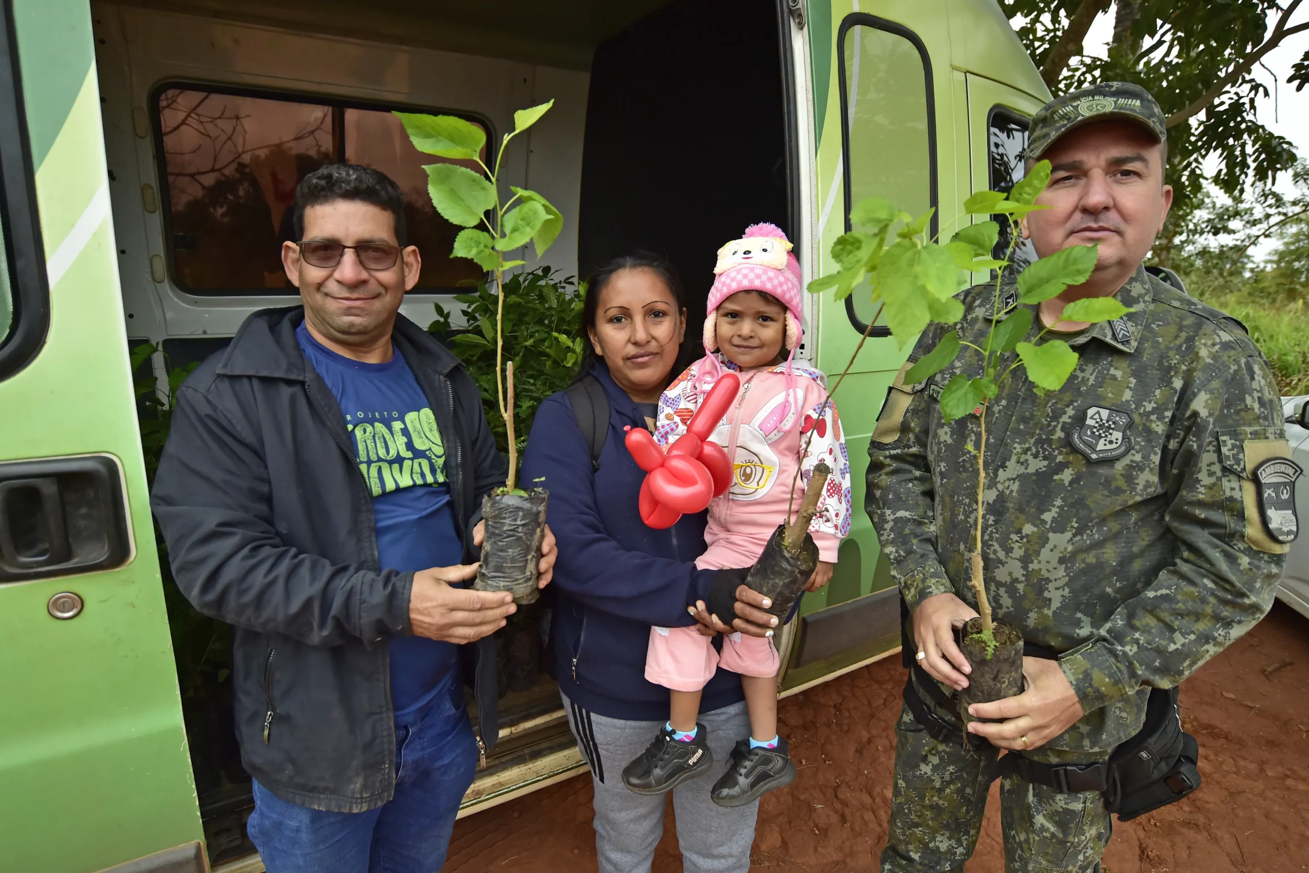 Além de serviços essenciais, parceiros da Justiça Sem Fronteiras levam doações à comunidades remotas