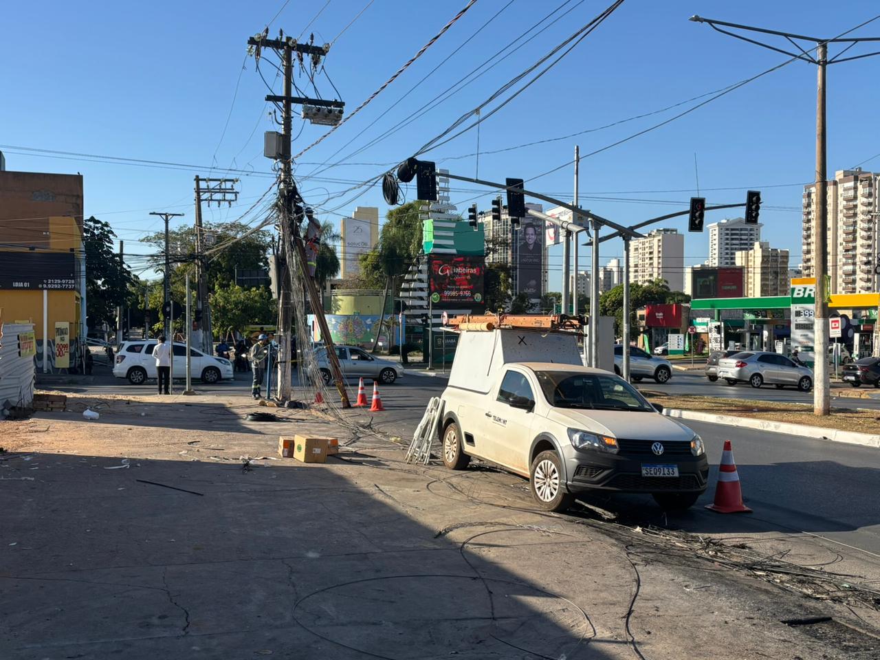 Explosão em rede elétrica prejudica internet em unidades de Saúde de Cuiabá
