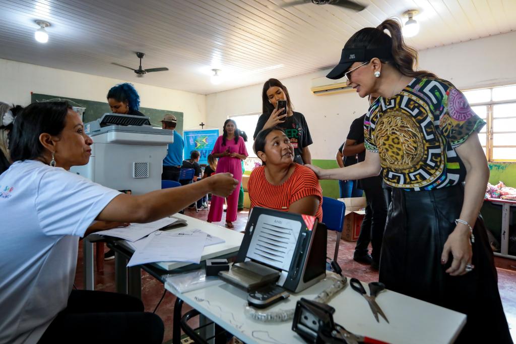Primeira-dama de MT participa do Mutirão da Cidadania e Mutirão SER Família em Feliz Natal e Vera