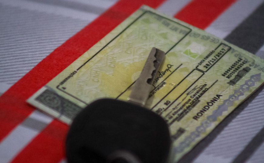 Governo Lula planeja acabar com a obrigatoriedade da autoescola para CNH