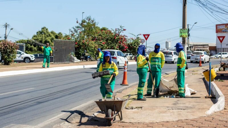 Mais de 40 toneladas de lixo são retirados da Miguel Sutil em operação da Limpurb