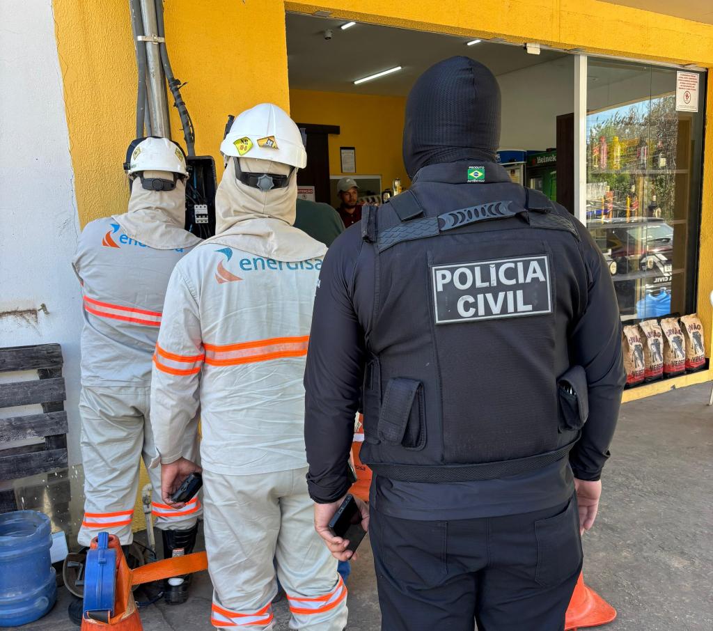 Estabelecimentos comerciais são alvo de operação da Polícia Civil para apurar denúncias de fraudes no registro de energia