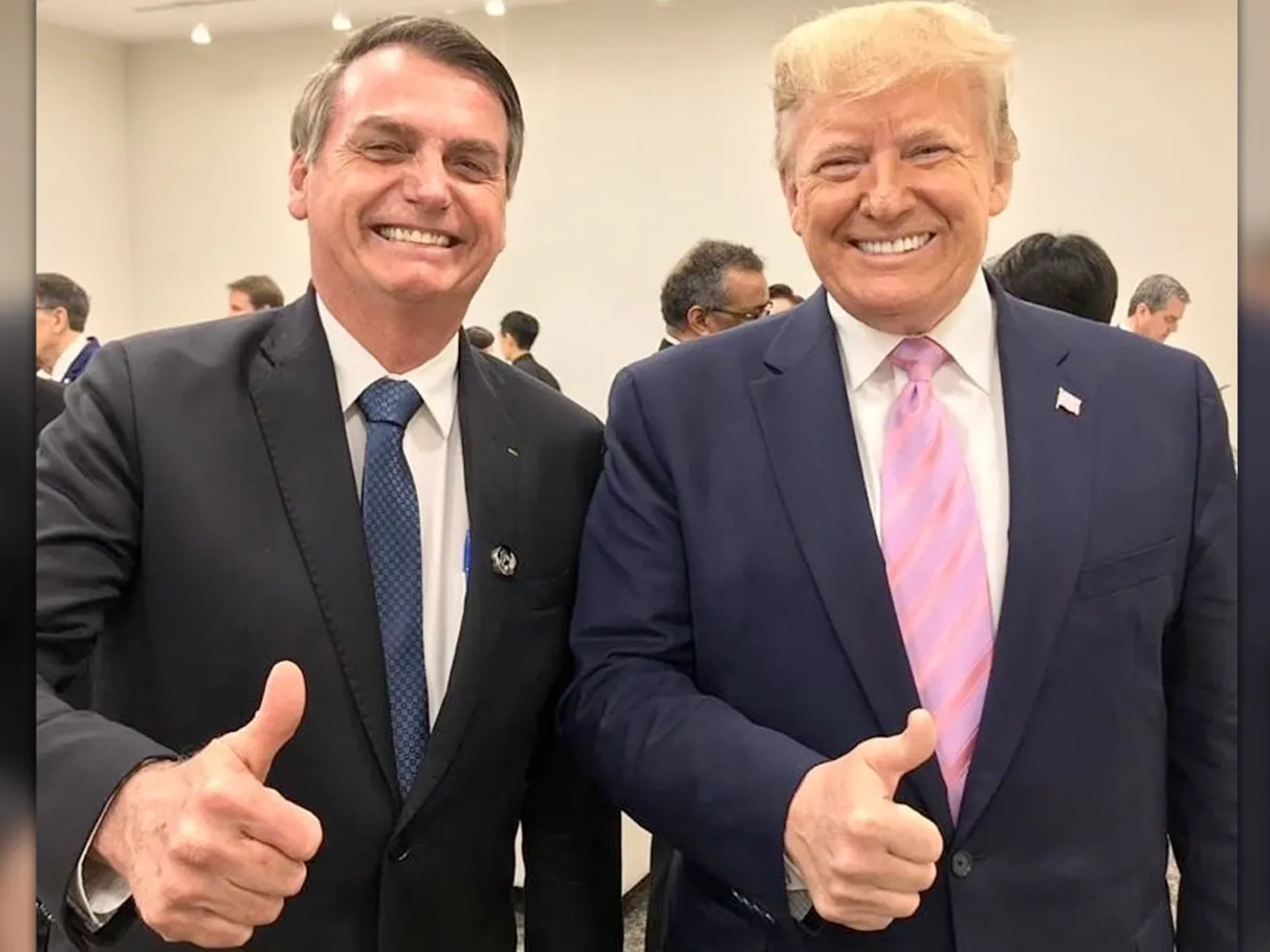 Trump faz post e declara apoio a Jair Bolsonaro
