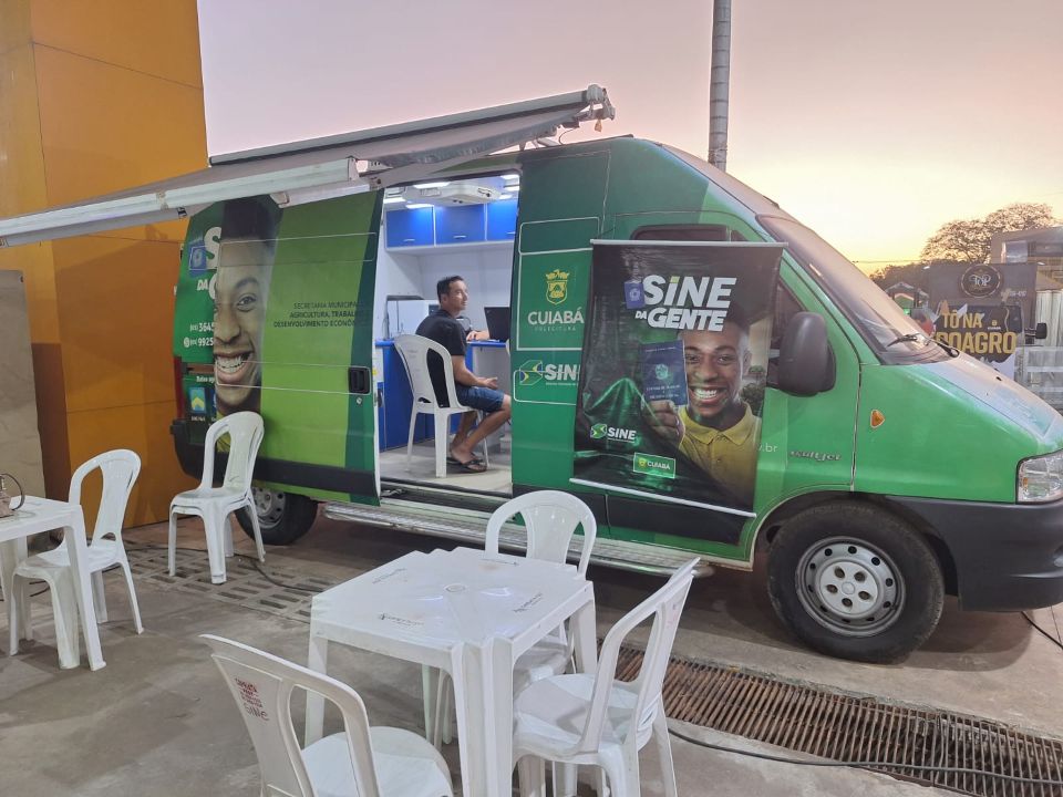 Sine Cuiabá faz mais de 500 atendimentos no bairro Altos da Glória com ação integrada