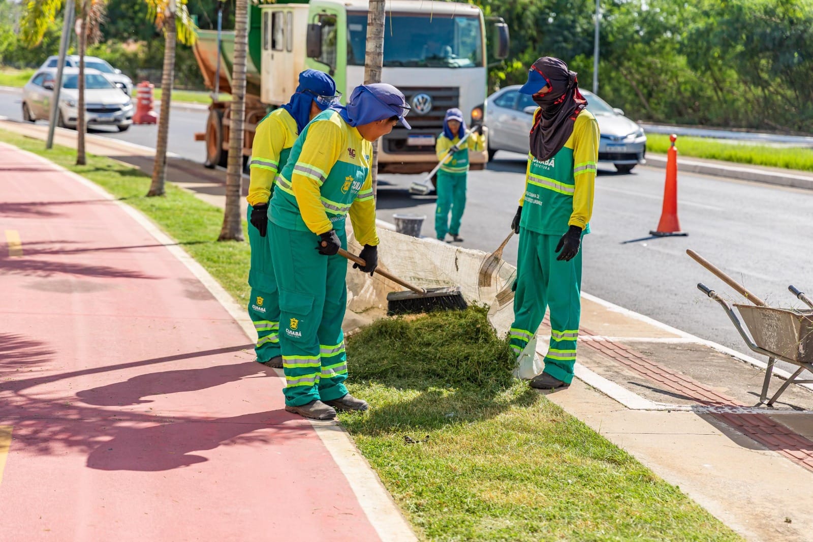 Avenida dos Trabalhadores recebe mutirão de limpeza e manutenção