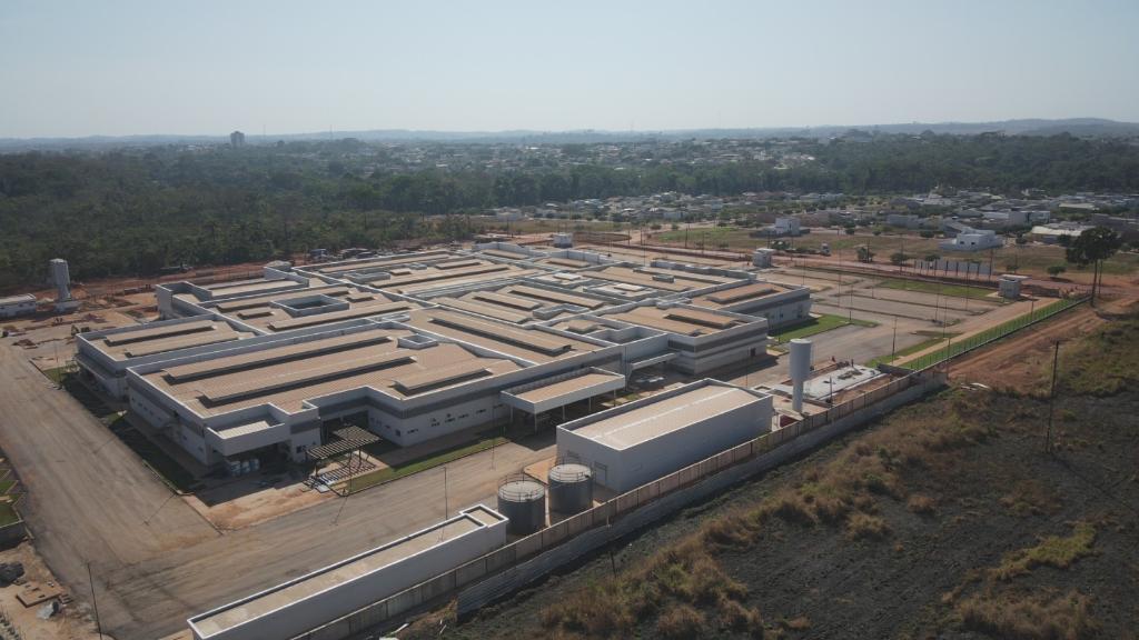 Obras dos novos Hospitais Regionais avançam em Mato Grosso; veja status do andamento