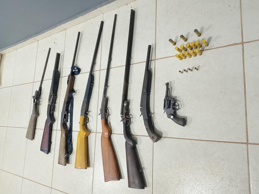 Batalhão Ambiental prende homem com arsenal de armas, munições e carne de animal silvestre