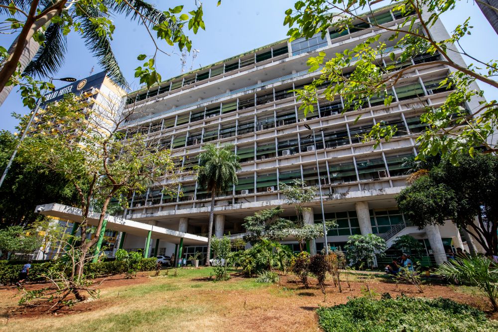 Prefeitura de Cuiabá paga aposentados, pensionistas e movimenta R$ 28 milhões