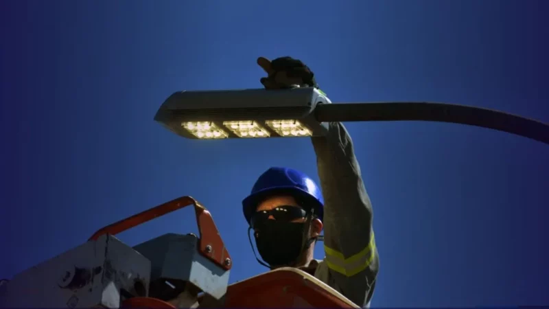 Ceilândia recebe mutirão de recuperação da iluminação pública
