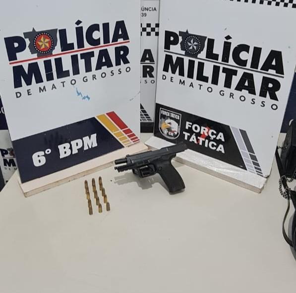 PM detém integrantes de facção criminosa com arma de fogo e munições