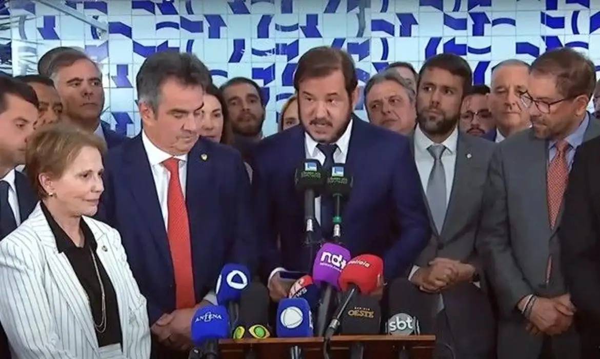 Celso Sabino anuncia saída do comando do Ministério do Turismo