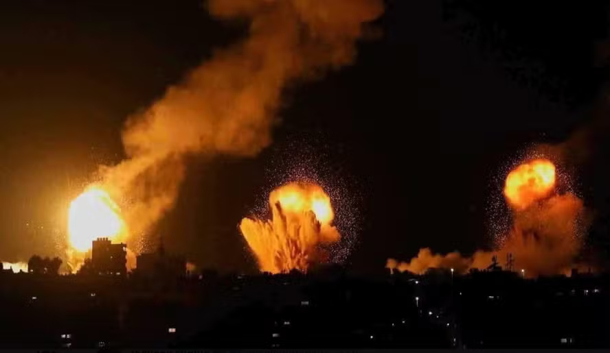 Gaza está em chamas”