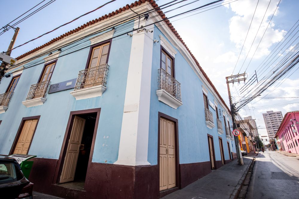 Alunos da Unemat visitam a nova fotografia cuiabana no coração do Centro Histórico