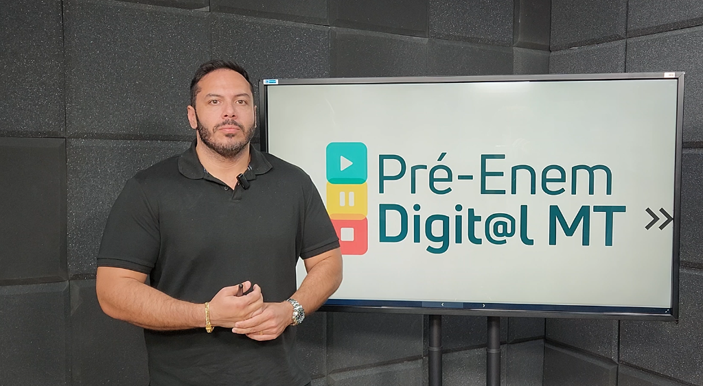 Seduc consolida projetos digitais, amplia a formação de professores e expande o ensino híbrido aos estudantes