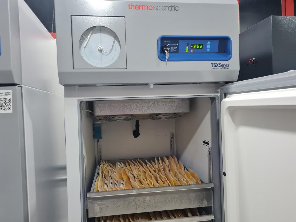MT Hemocentro recebe seis freezers para armazenamento de plasma
