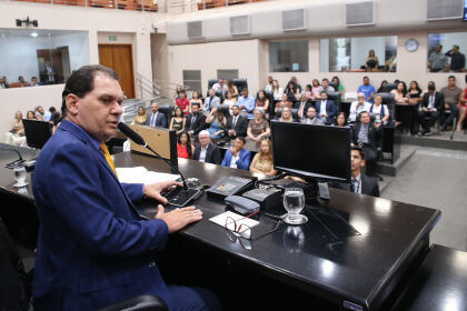 ALMT entrega moções, títulos e comendas a personalidades de destaque em Mato Grosso