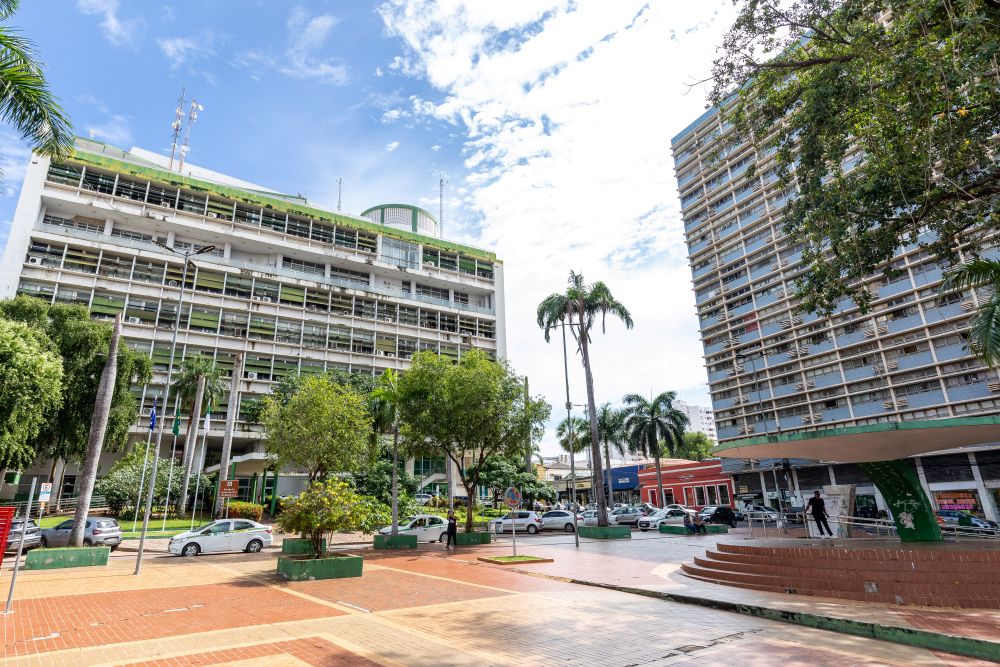 Prefeitura de Cuiabá antecipa salários e quita folha de dezembro