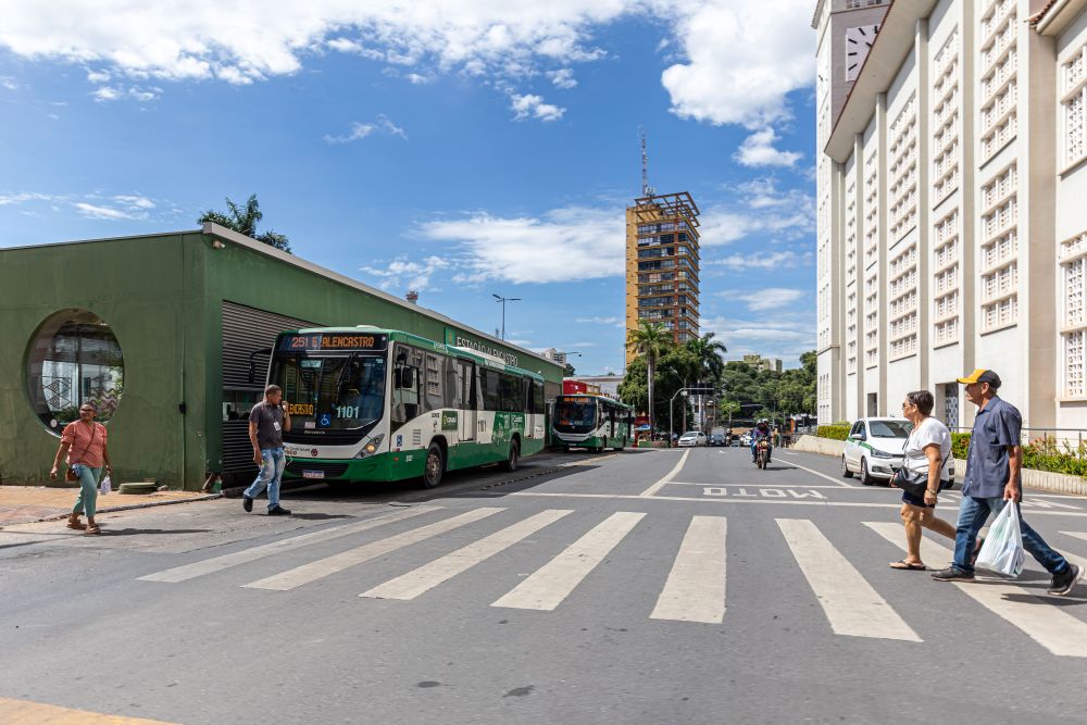 Ônibus serão gratuitos em Cuiabá na reta final do ano; confira as datas