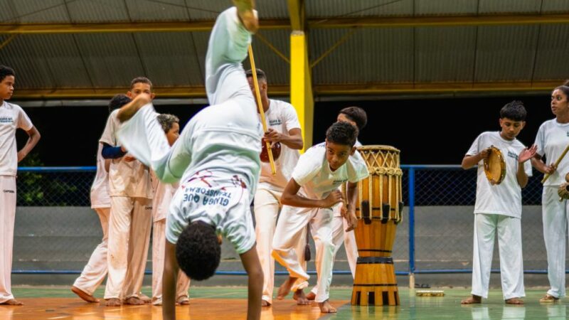 Projeto Ginga que Transforma leva capoeira a comunidades periféricas de Poxoréu