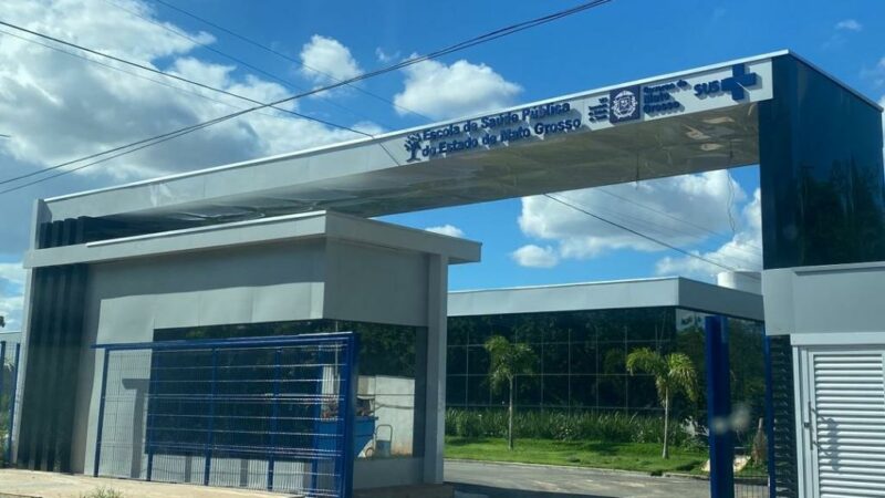 Escola de Saúde Pública promove residência multiprofissional em 2026