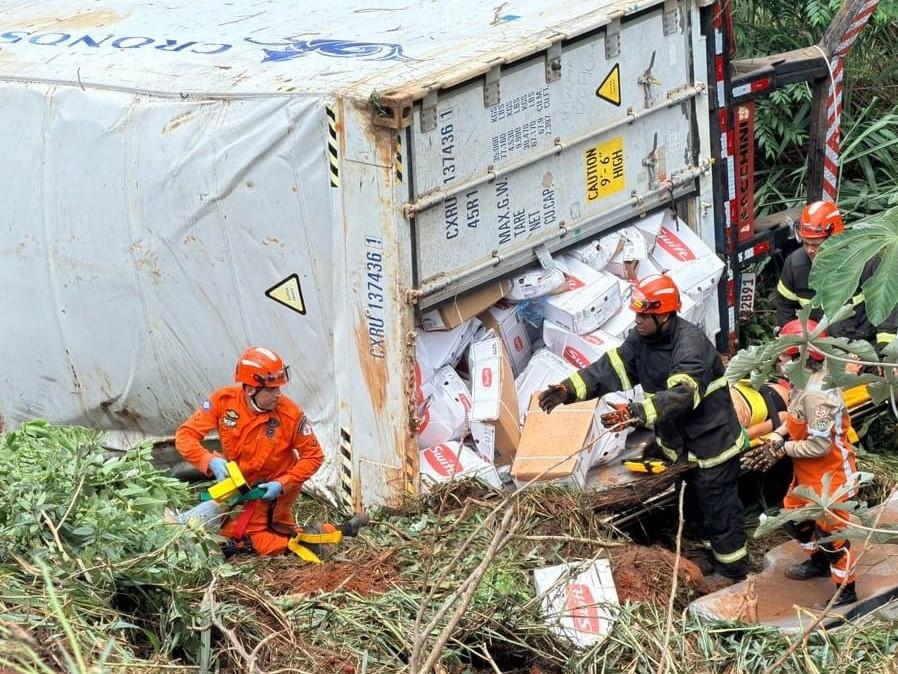 Corpo de Bombeiros atende vítimas de acidentes de trânsito em Campo Verde e Cáceres