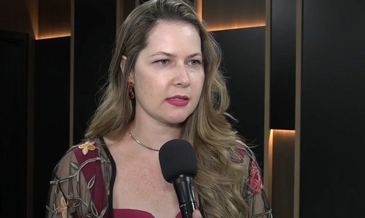 “A família é a primeira ponta de apoio para mulheres que sofrem violência doméstica”, afirma delegada