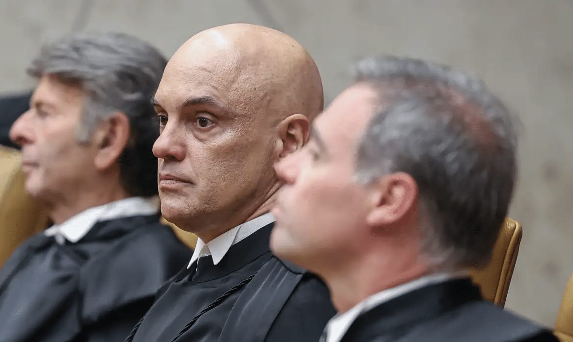 STF adia decisão sobre investigação de Alexandre de Moraes no caso Master